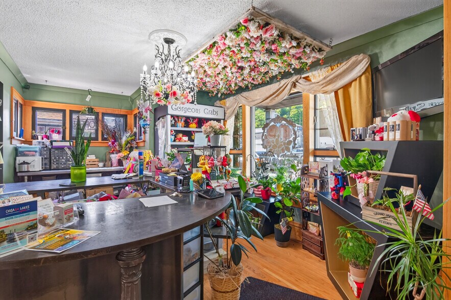 More Photos Of 418 Bench St, Taylors Falls Freestanding For Sale