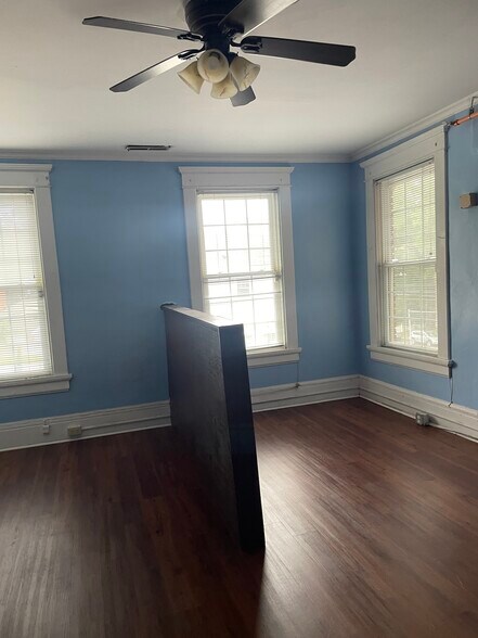 More Photos Of 1101 N Mangum St, Durham Storefront Retail Office For Lease