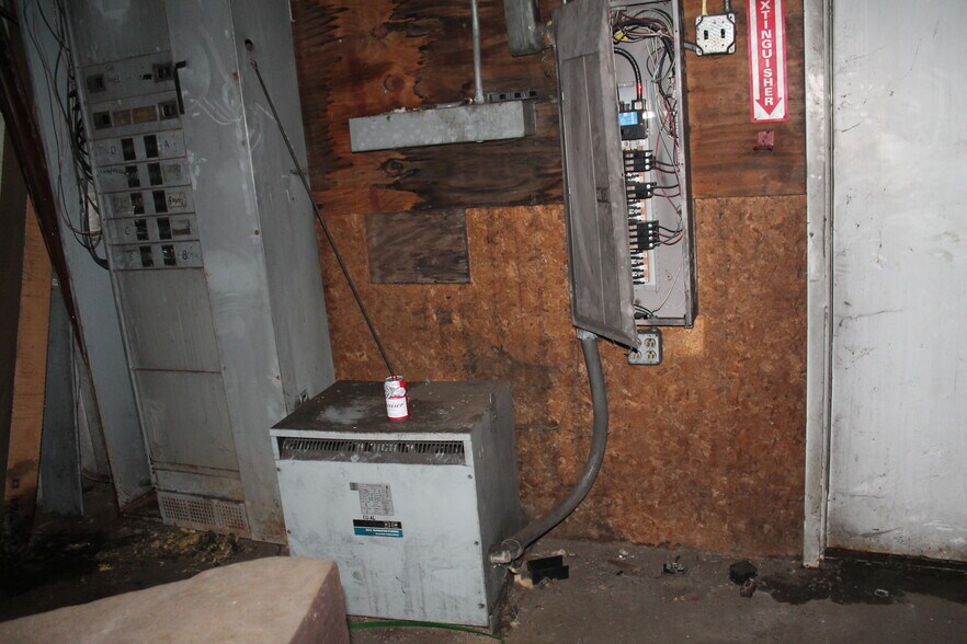 More Photos Of 9239 Atlantic Rd, Atlantic Manufacturing For Sale