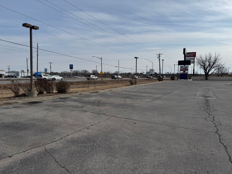 More Photos Of 1610 S Kellogg Ave, Ames General Retail For Sale