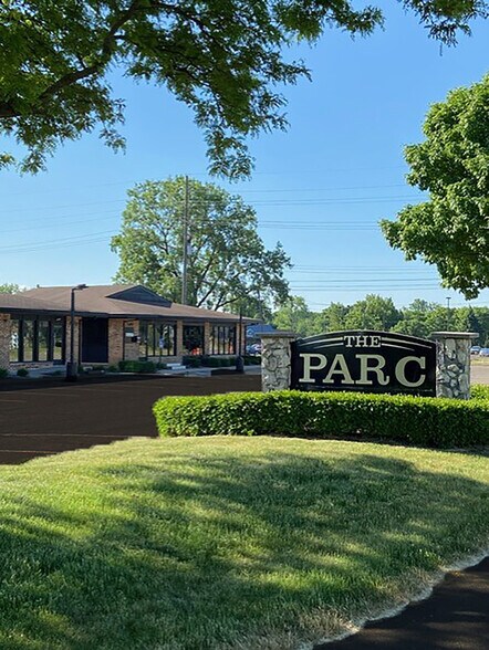 More Photos Of 7399 Middlebelt Rd, West Bloomfield Unknown For Lease