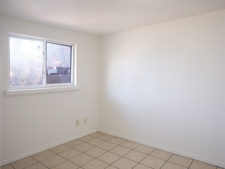 More Photos Of 1607 5th St, Santa Fe Apartments For Sale