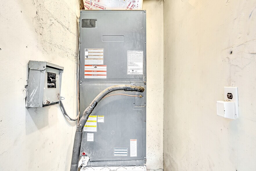 More Photos Of 6240-6244 Miramar Pky, Miramar Medical For Lease