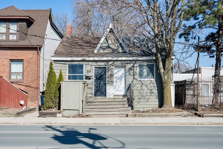 Primary Photo Of 874-880 Eastern Ave & 80 Knox Ave, Toronto Land For Sale