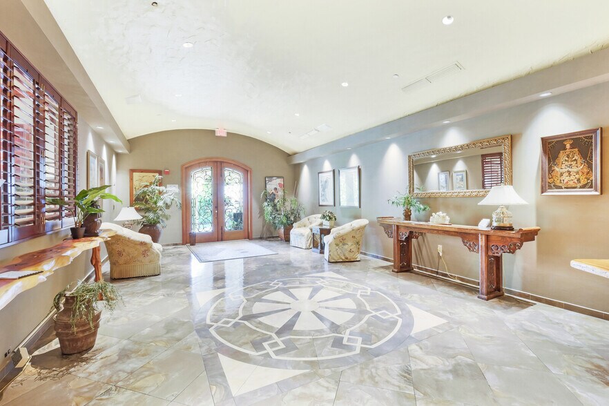 More Photos Of 4351 NE 12th Ter, Oakland Park Restaurant For Sale