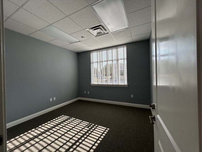 More Photos Of 3900 South Stonebridge Dr, McKinney Office For Lease