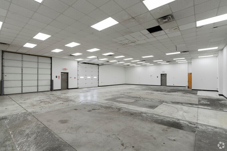 More Photos Of 115 S Dwelle St, Charlotte Unknown For Lease