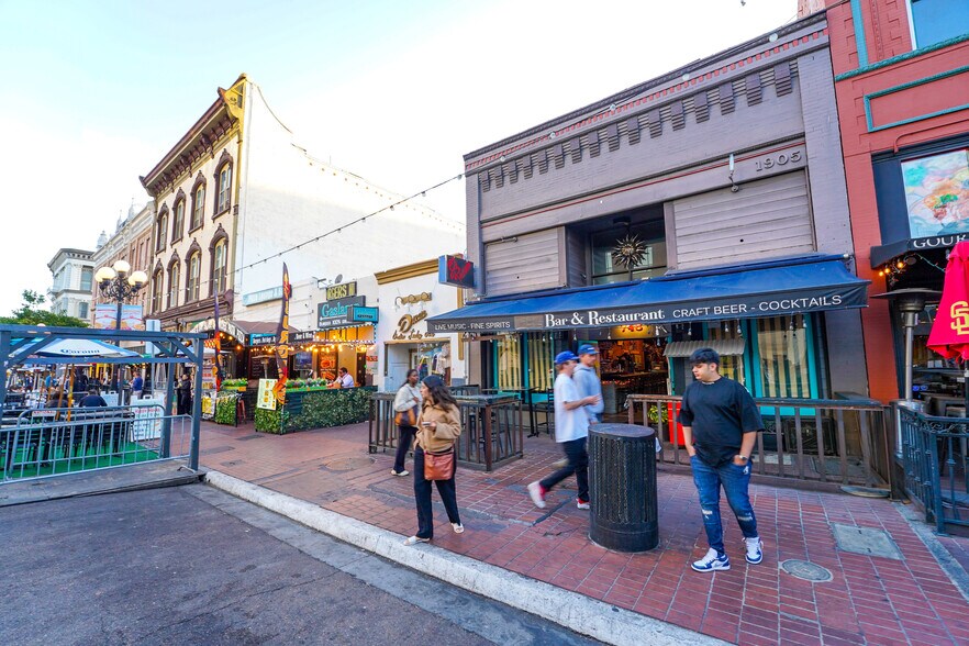 More Photos Of 748 5th Ave, San Diego Storefront For Sale