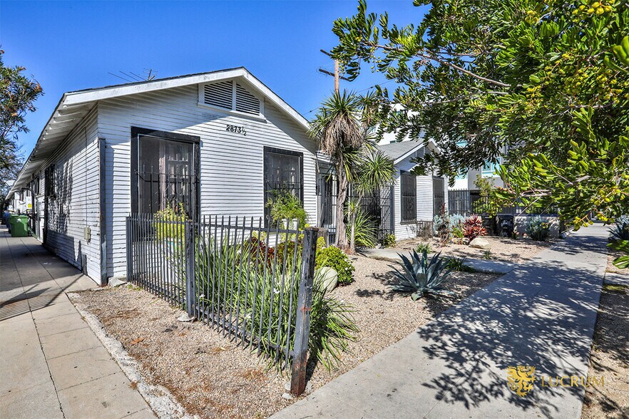 More Photos Of 2867-2873 Edgehill Dr, Los Angeles Apartments For Sale