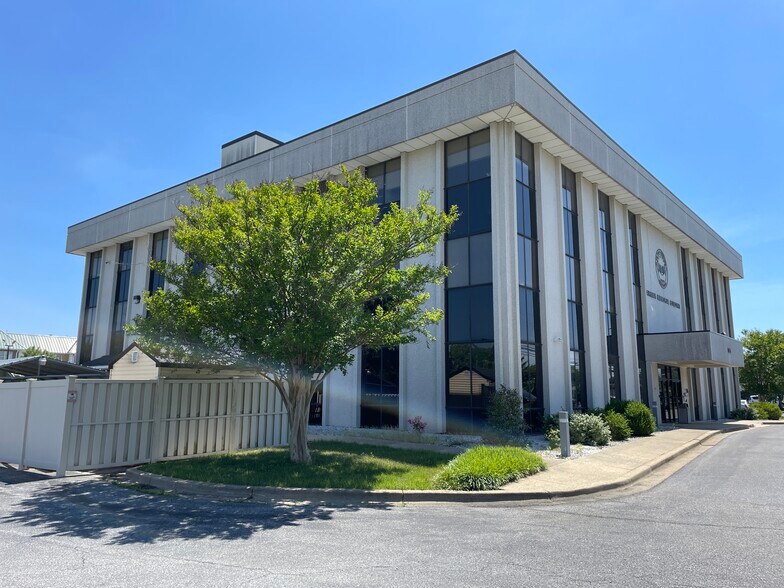 More Photos Of 5211 Auth Rd, Camp Springs Office For Sale