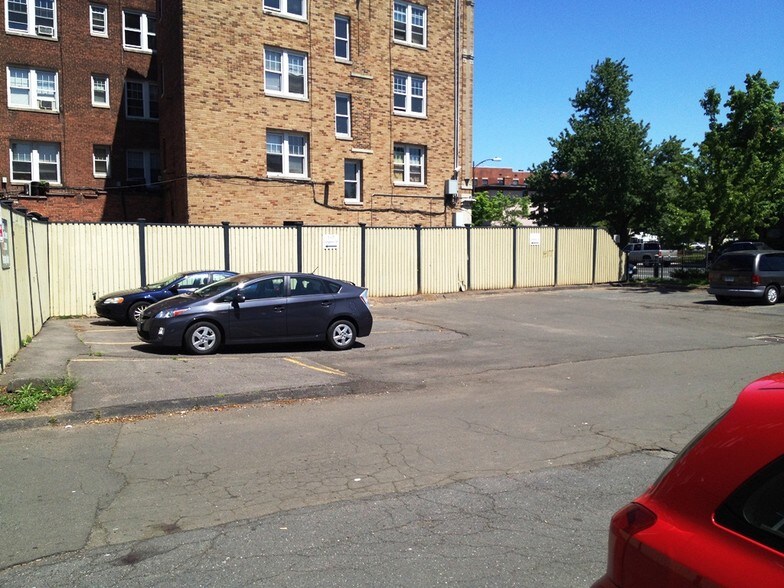 More Photos Of 1 Congress St, Hartford Office For Lease