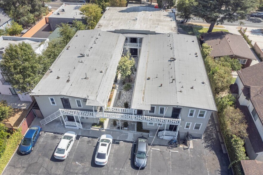More Photos Of 1559 N Hill Ave, Pasadena Apartments For Sale