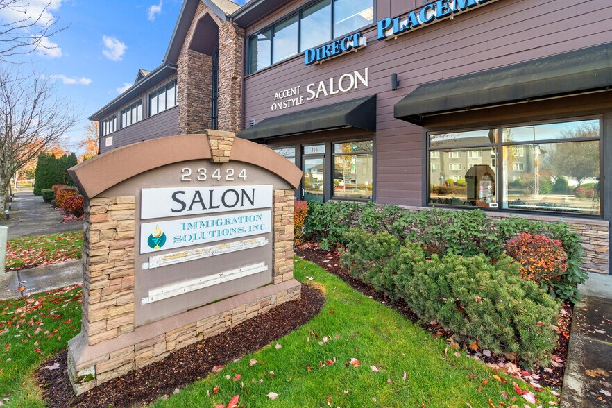 More Photos Of 23424 NE Halsey St, Wood Village Storefront Retail Office For Sale