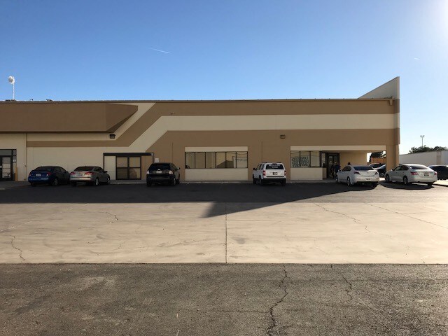 Primary Photo Of 4780 Arville St, Las Vegas Distribution For Sale