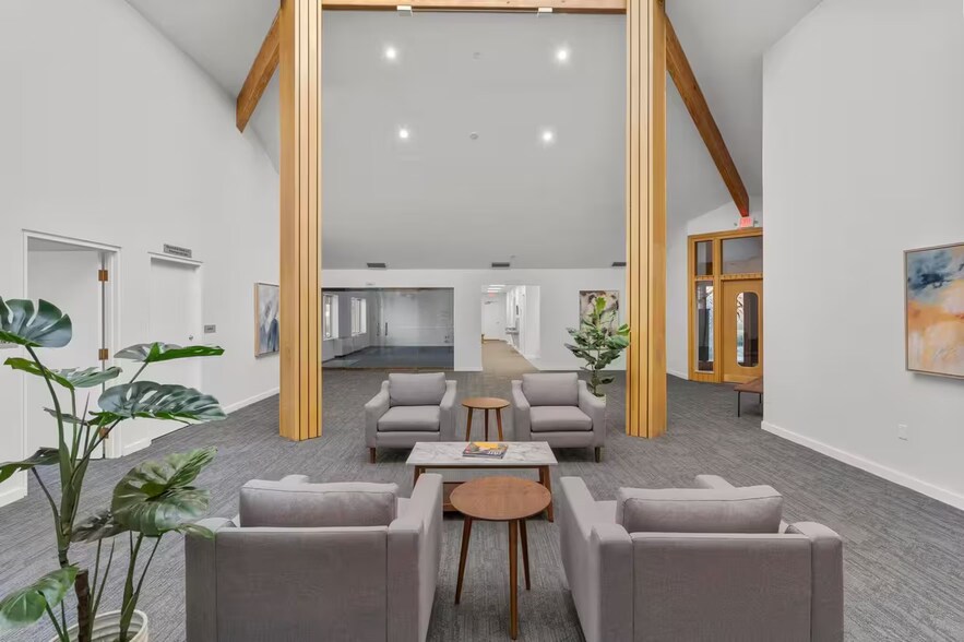 More Photos Of 1-3 Mill Pond Ln, Simsbury Loft Creative Space For Lease