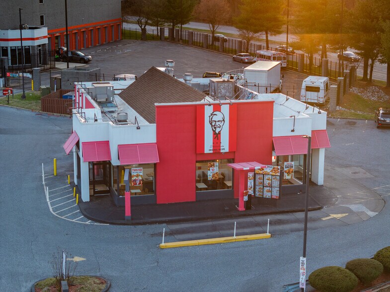 Primary Photo Of 7306 Mcclean Blvd, Baltimore Fast Food For Sale