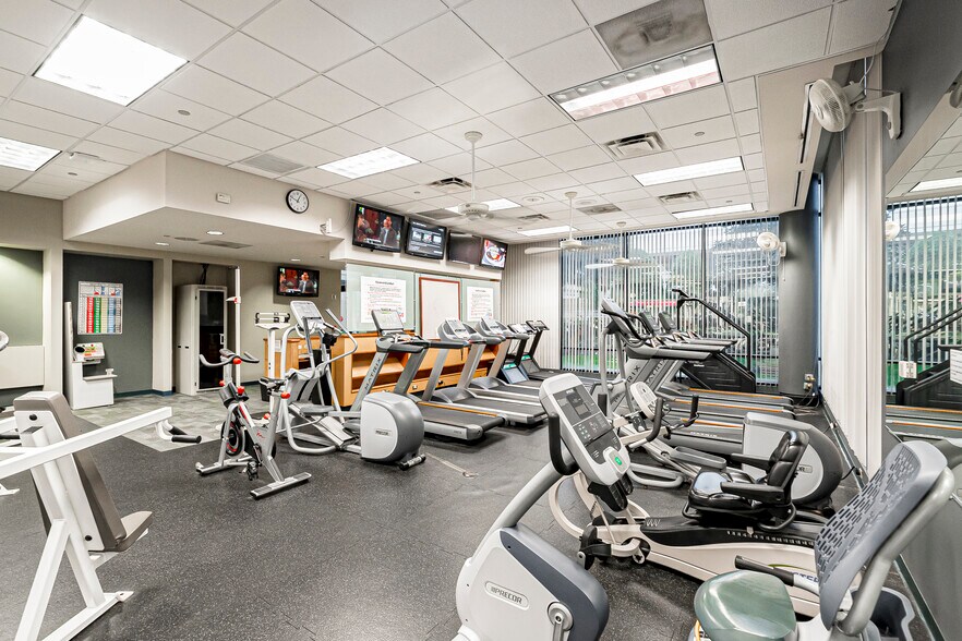 More Photos Of 5525 Reitz Ave, Baton Rouge Office For Lease