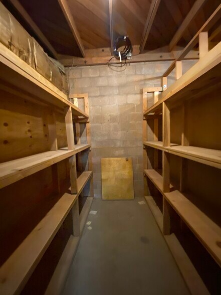 More Photos Of 44820 Yucca Ave, Lancaster Warehouse For Sale