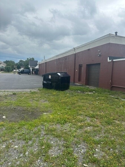 More Photos Of 2850 William St, Buffalo General Retail For Sale