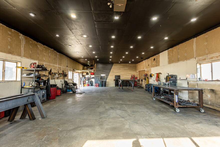 More Photos Of 612 S 9th St, Gunnison Industrial For Sale