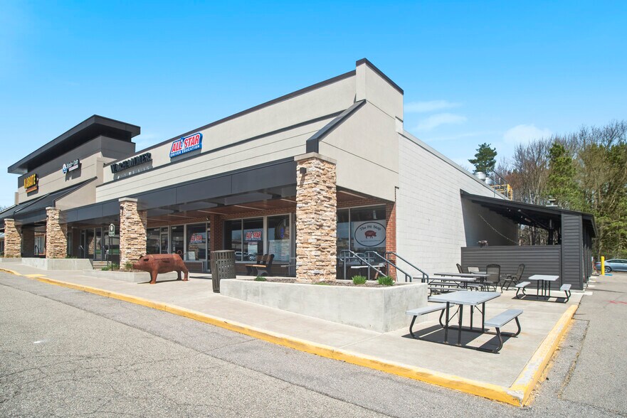 More Photos Of 6425-6479 28th St SE, Grand Rapids Storefront For Sale