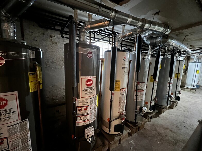 More Photos Of 2433 W 69th St, Chicago Apartments For Sale
