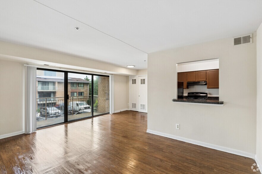 More Photos Of 1212 Southern Ave SE, Washington Apartments For Sale