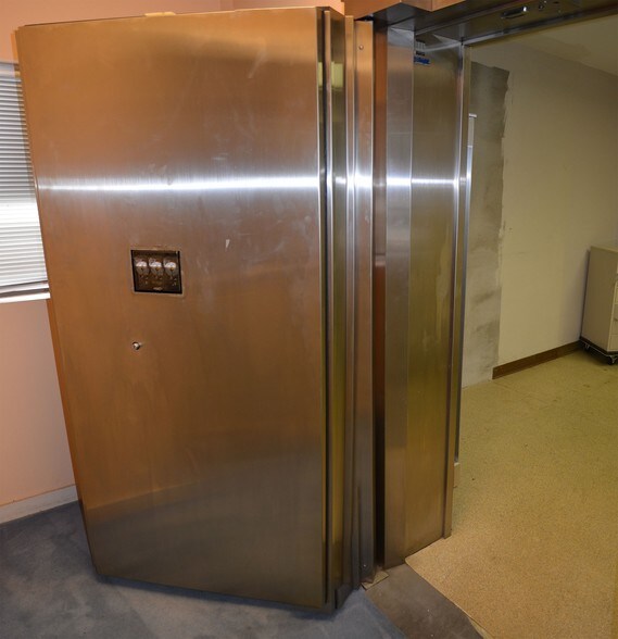 More Photos Of 4602 St. Stephens Rd, Mobile Bank For Lease