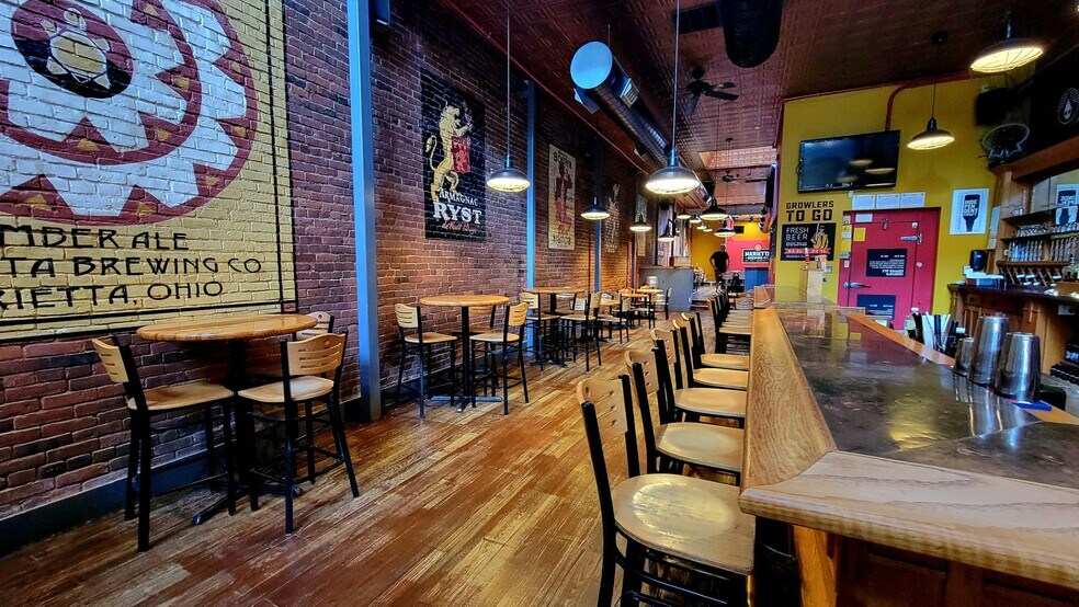 More Photos Of 167 Front St, Marietta Restaurant For Sale