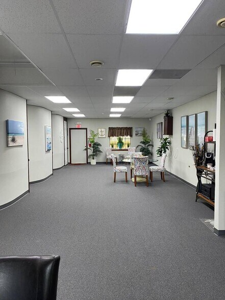 More Photos Of 310 FM 517 W rd, Dickinson Medical For Sale