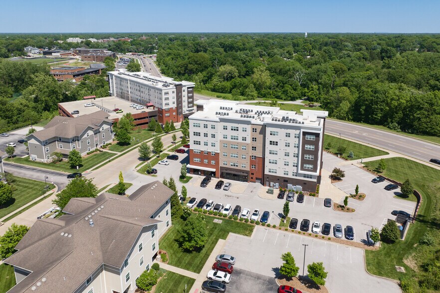 More Photos Of 1010 Enclave Blvd, Edwardsville Apartments For Sale