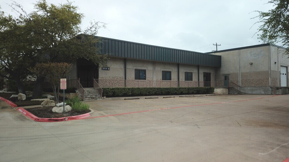More Photos Of 2010 Windy Ter, Austin Warehouse For Sale