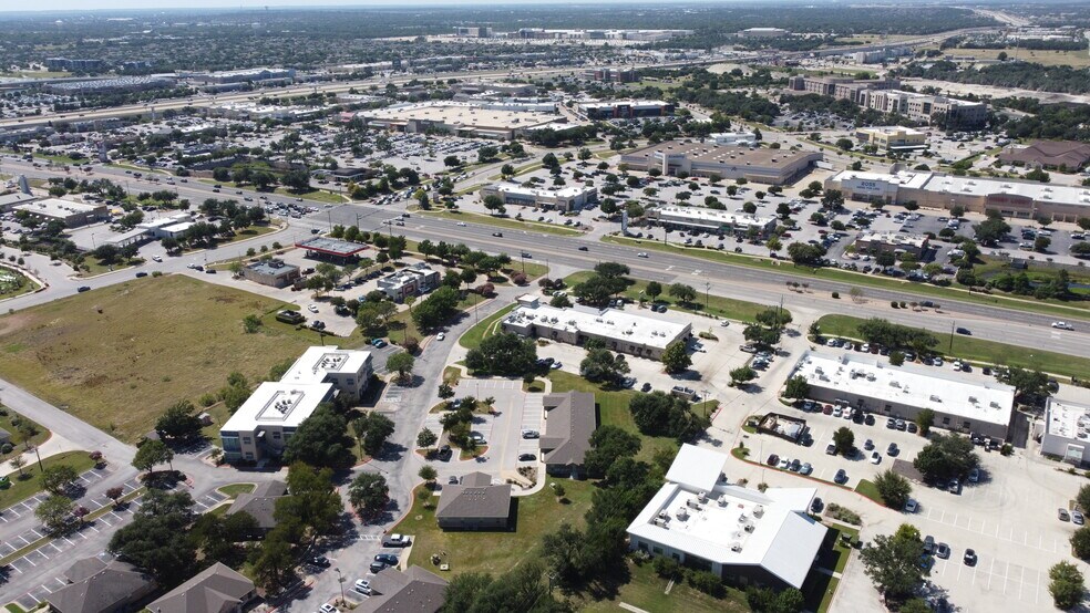 More Photos Of 1464 E Whitestone Blvd, Cedar Park Medical For Sale