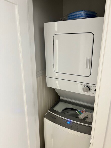 More Photos Of 435 State Route 18, East Brunswick Storefront Retail Office For Sale