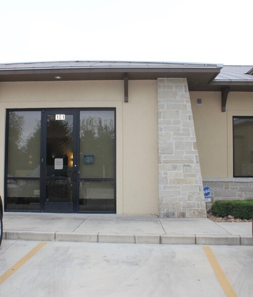 More Photos Of 10423 State Highway 151, San Antonio Medical For Lease