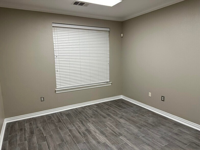 More Photos Of 7167 Colleyville Blvd, Colleyville Medical For Sale