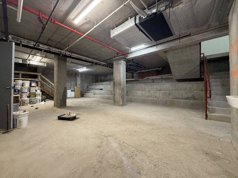 More Photos Of 17 Somers St, Brooklyn Apartments For Lease
