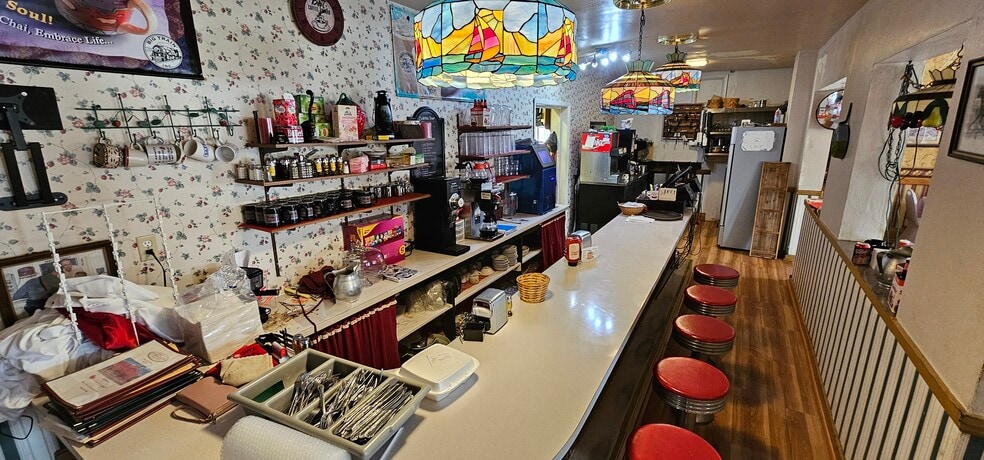 More Photos Of 102 Elkader St, Strawberry Point Hotel For Sale