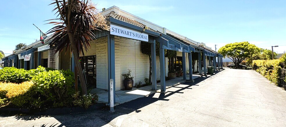 More Photos Of 1658 Soquel Dr, Santa Cruz Unknown For Lease