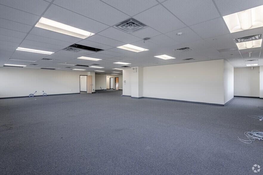 More Photos Of 500 Scarborough Dr, Egg Harbor Township Unknown For Lease