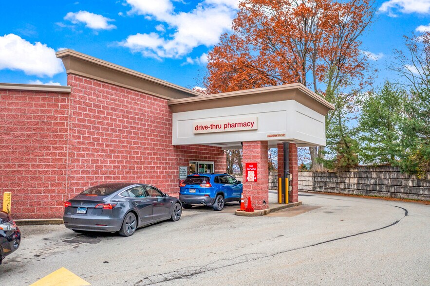 More Photos Of 2501 Warren Rd, Indiana Drugstore For Sale