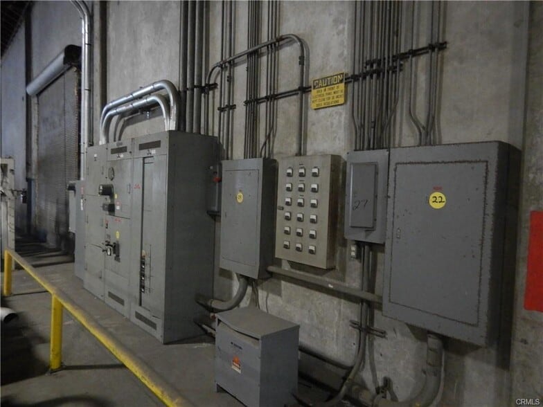 More Photos Of 2777 N Highway 59, Merced Manufacturing For Lease