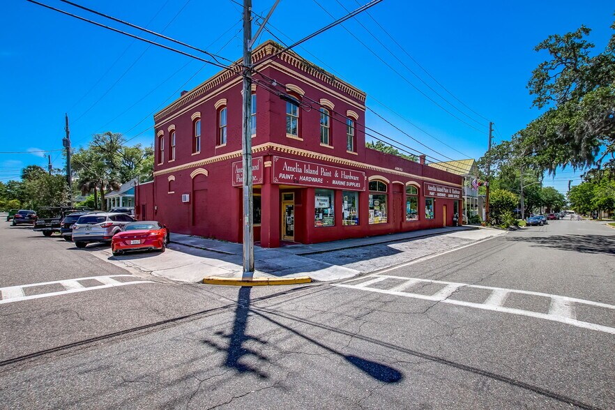 More Photos Of 516 Ash St, Fernandina Beach Freestanding For Lease