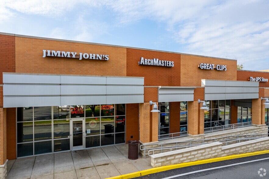 More Photos Of 101 Creekside Crossing, Brentwood Storefront For Lease