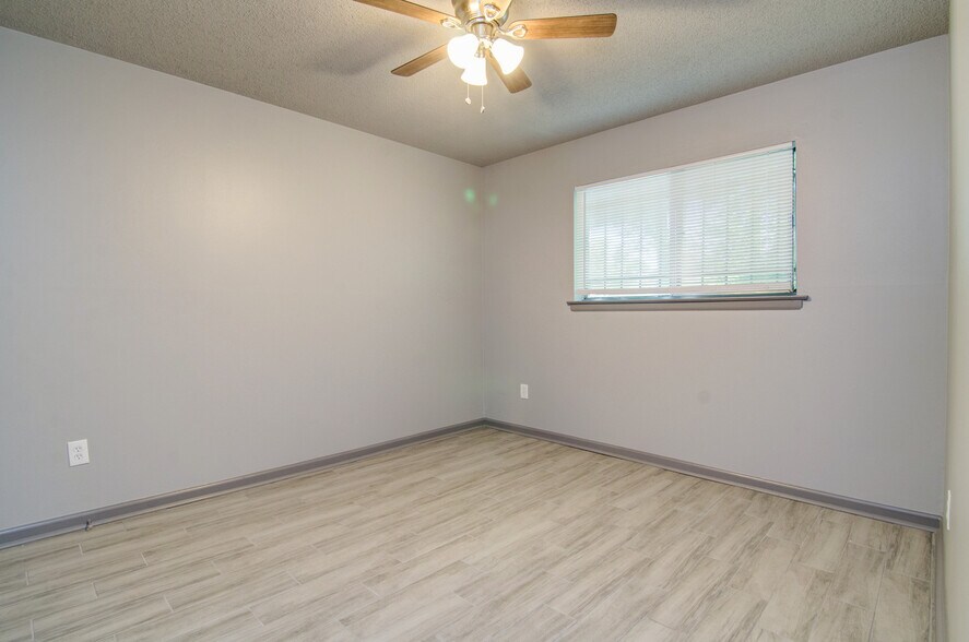 More Photos Of 21 Diana St, Memphis Apartments For Sale