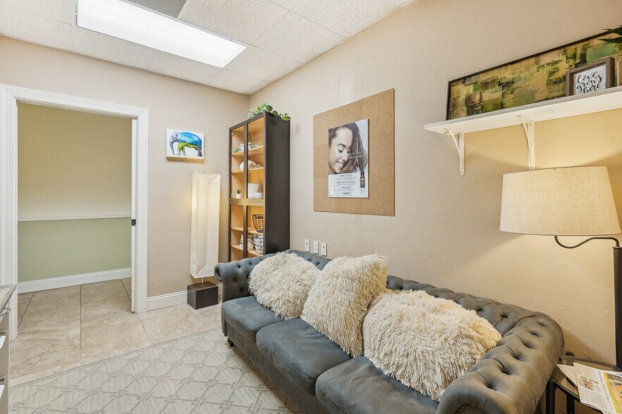 More Photos Of 1404 Del Prado Blvd S, Cape Coral Storefront Retail Office For Sale