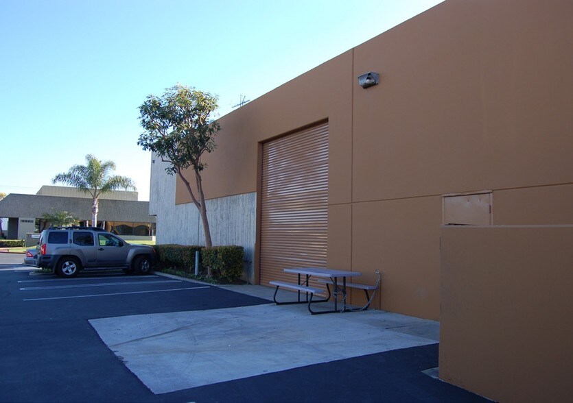 More Photos Of 16620 Aston St, Irvine Warehouse For Sale