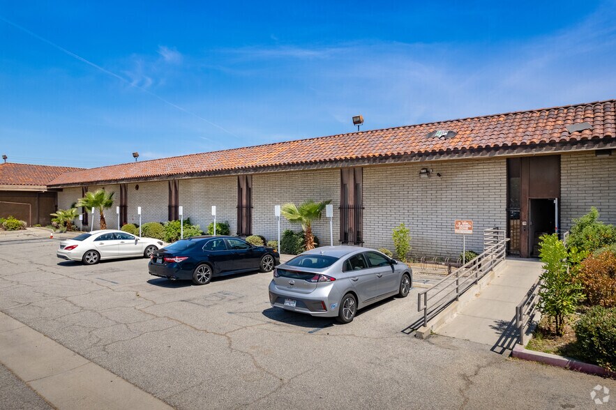 More Photos Of 1731 W San Bernardino Rd, West Covina Warehouse For Sale