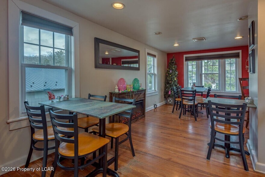 More Photos Of 206 N Main St, Shavertown Office For Sale