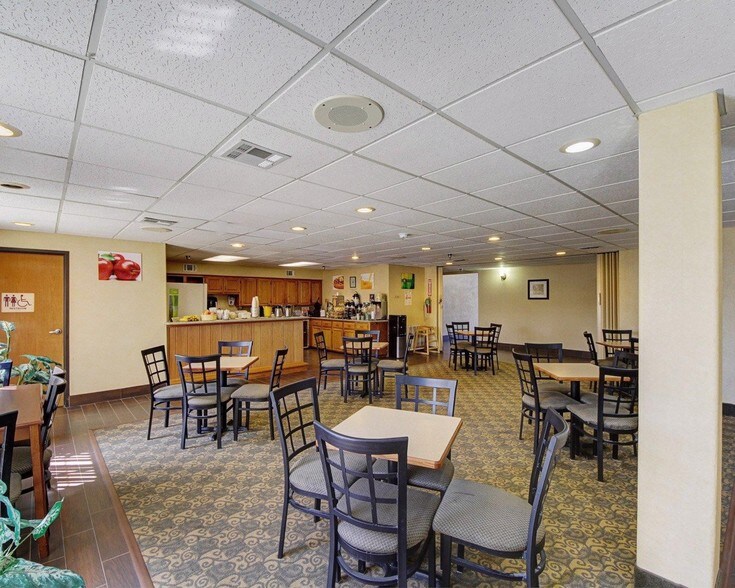More Photos Of 1301 W Expressway 83, Pharr Hotel For Sale